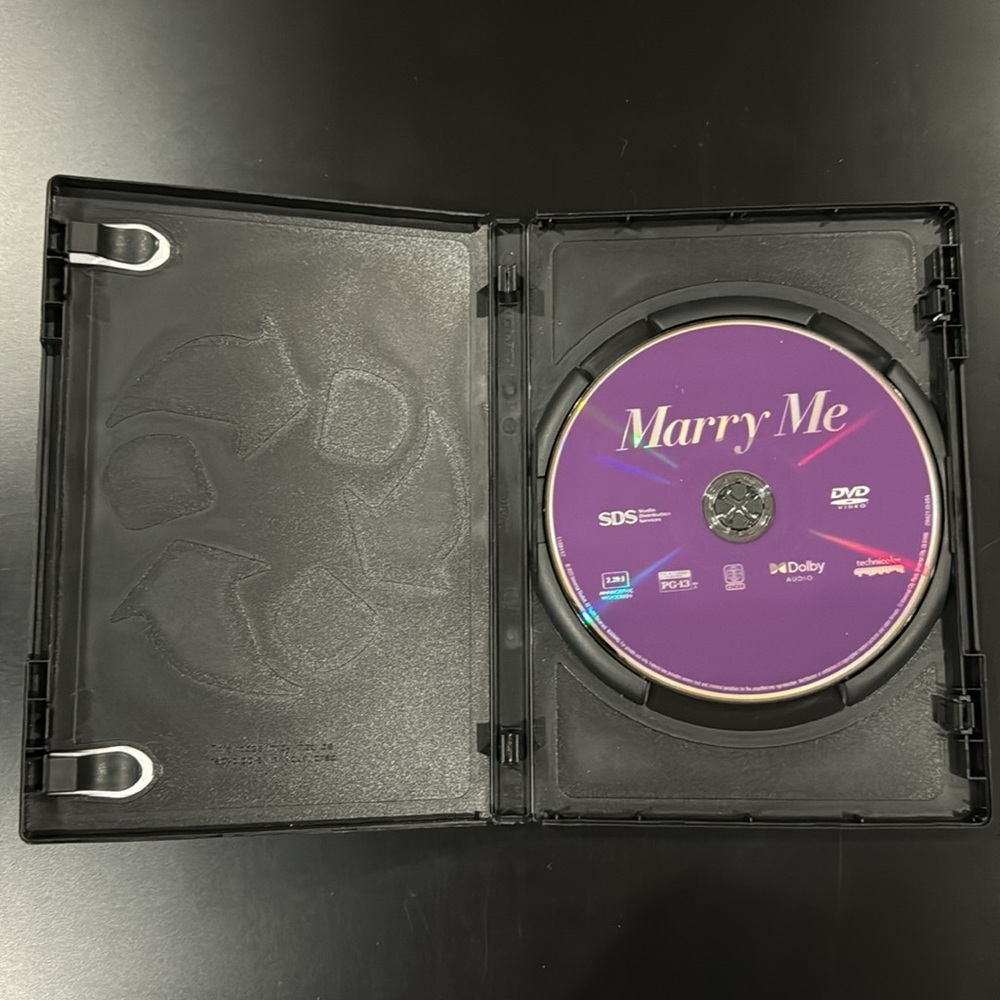 Marry Me - DVD - Picture 3 of 4